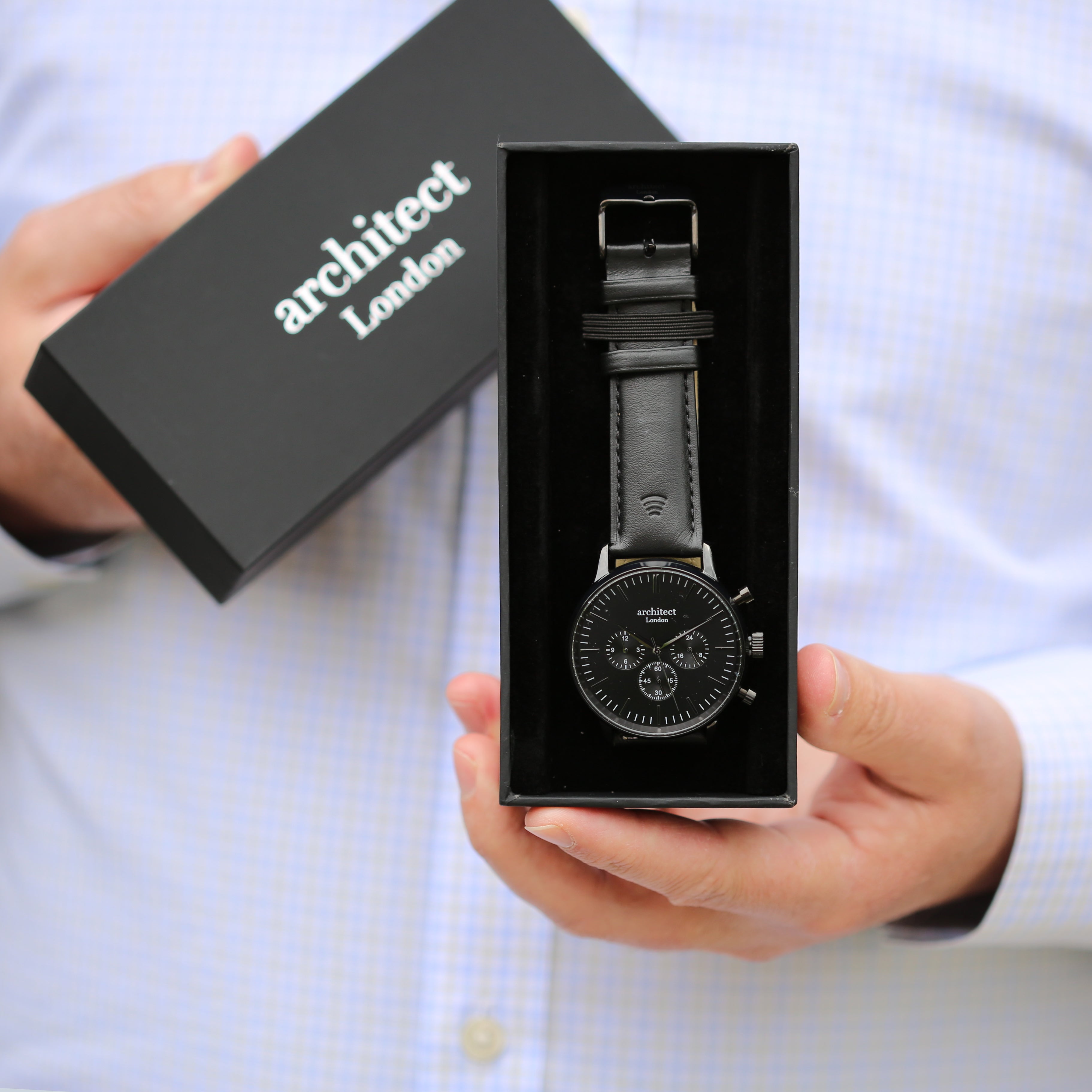 Contactless Payment Watch - Men's Motivator + Jet Black Strap + Modern Font Engraving - Wear We Met