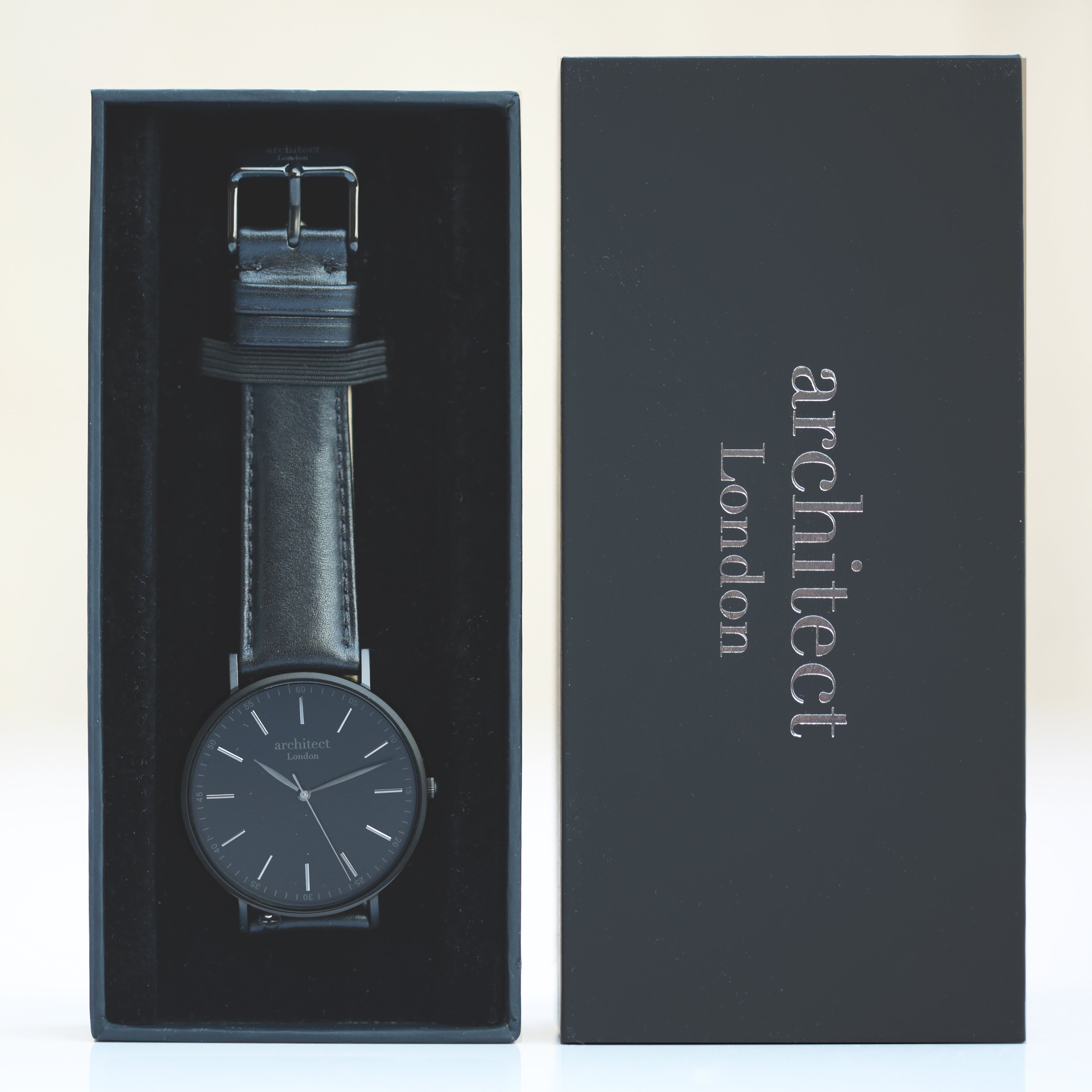 Handwriting Engraving - Men's Minimalist Watch + Jet Black Strap